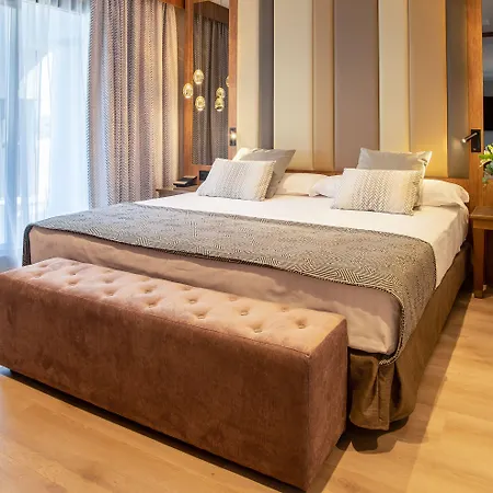 Center Hotel
