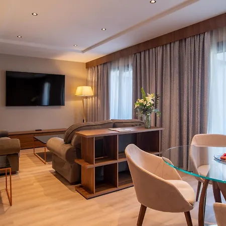 Center Hotell 4*
