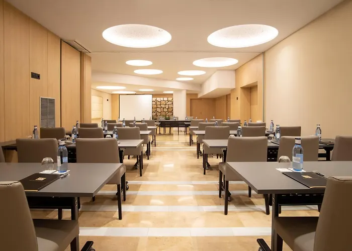 فندق غرانادا سنتر 4*