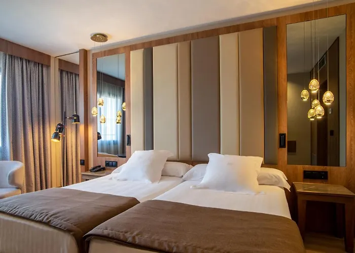 فندق غرانادا سنتر 4*