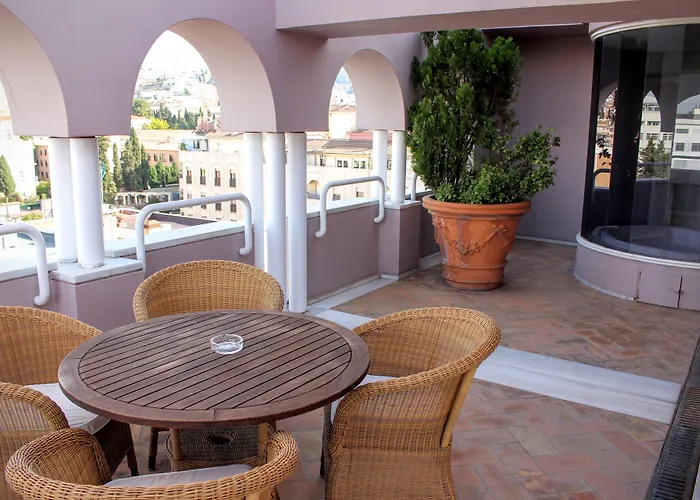 غرانادا سنتر فندق 4*