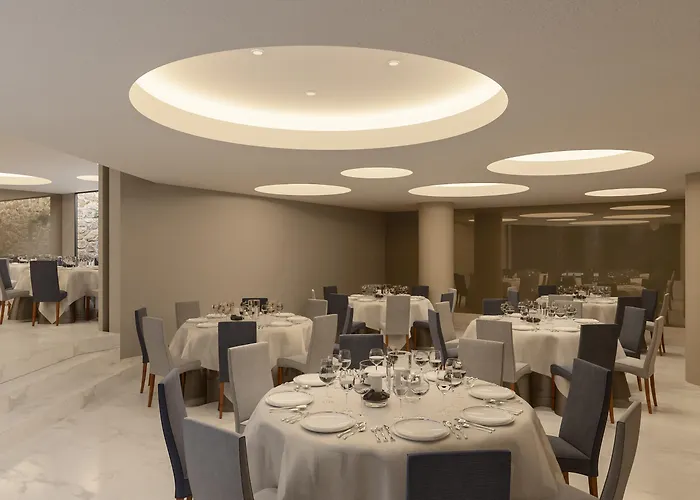 Hotel Center