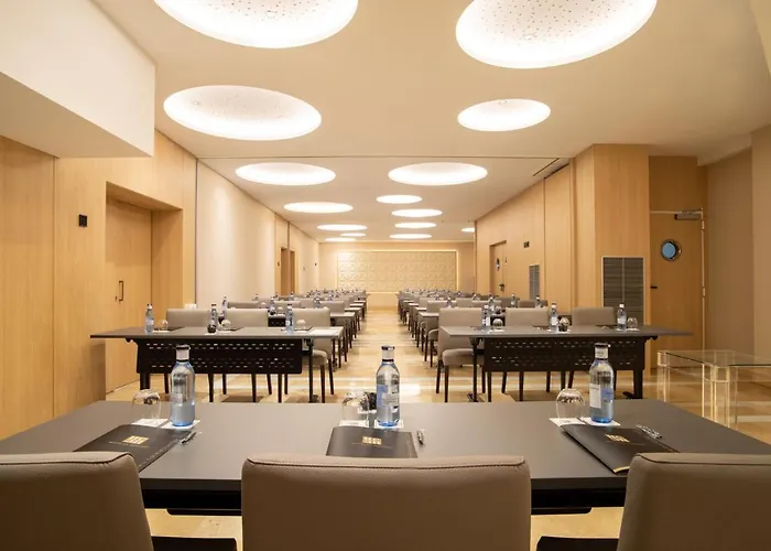Hotel Center 4*