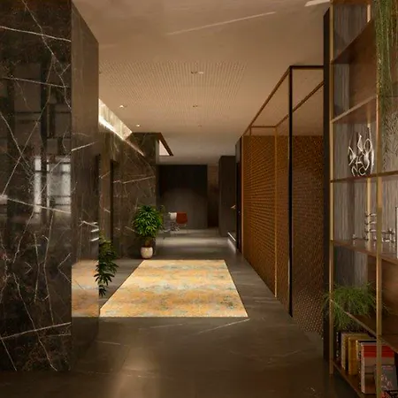 Hotel Center 4*