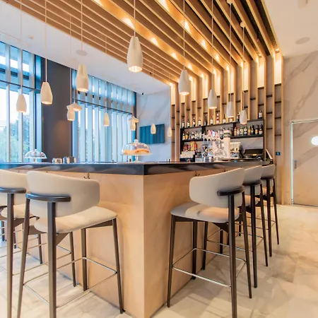 Hotel Center 4*