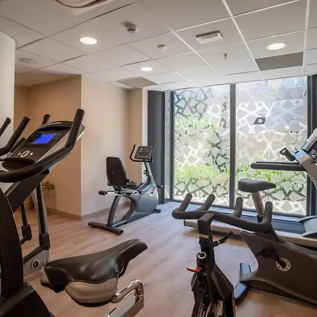 Center Hotel 4*