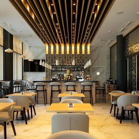 Center 4* Granada