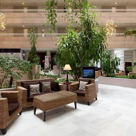 Center Hotel 4*