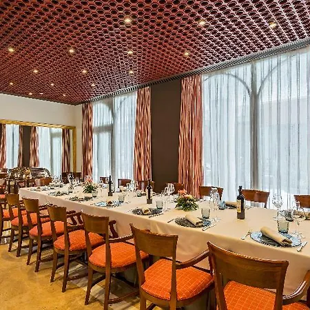 Center 4* Granada